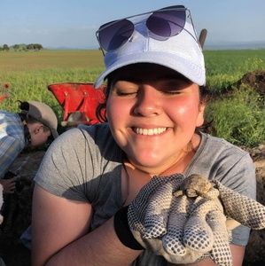 Meet your Posher, Emily